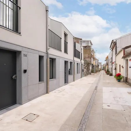 Σπίτι διακοπών Modern Duplex With Balcony By Hostwise Πόρτο