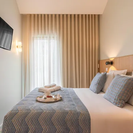 Modern Duplex With Balcony By Hostwise Σπίτι διακοπών *