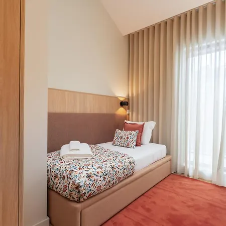 Modern Duplex With Balcony By Hostwise Hébergement de vacances Oporto