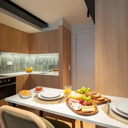 Vakantiehuis Modern Duplex With Balcony By Hostwise Porto