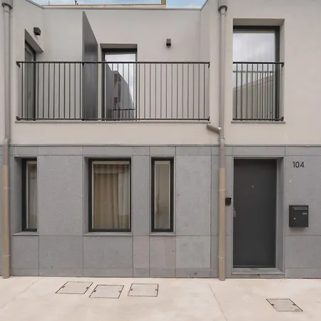 Hébergement de vacances Modern Duplex With Balcony By Hostwise