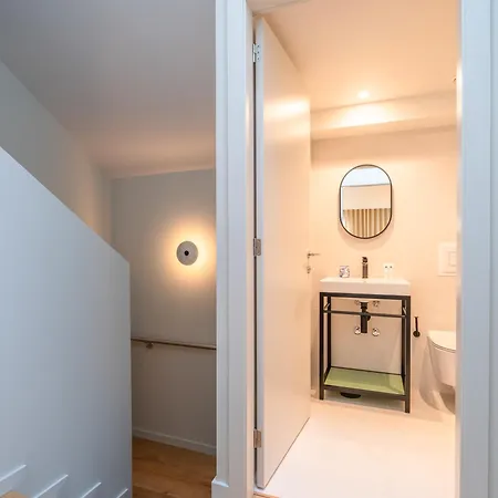 Hébergement de vacances Modern Duplex With Balcony By Hostwise *