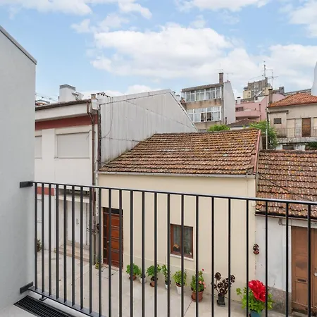 Modern Duplex With Balcony By Hostwise Hébergement de vacances